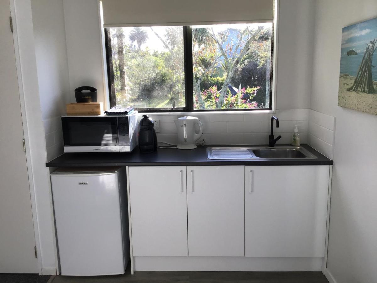 La Casita Waiheke Apartment Oneroa Екстериор снимка